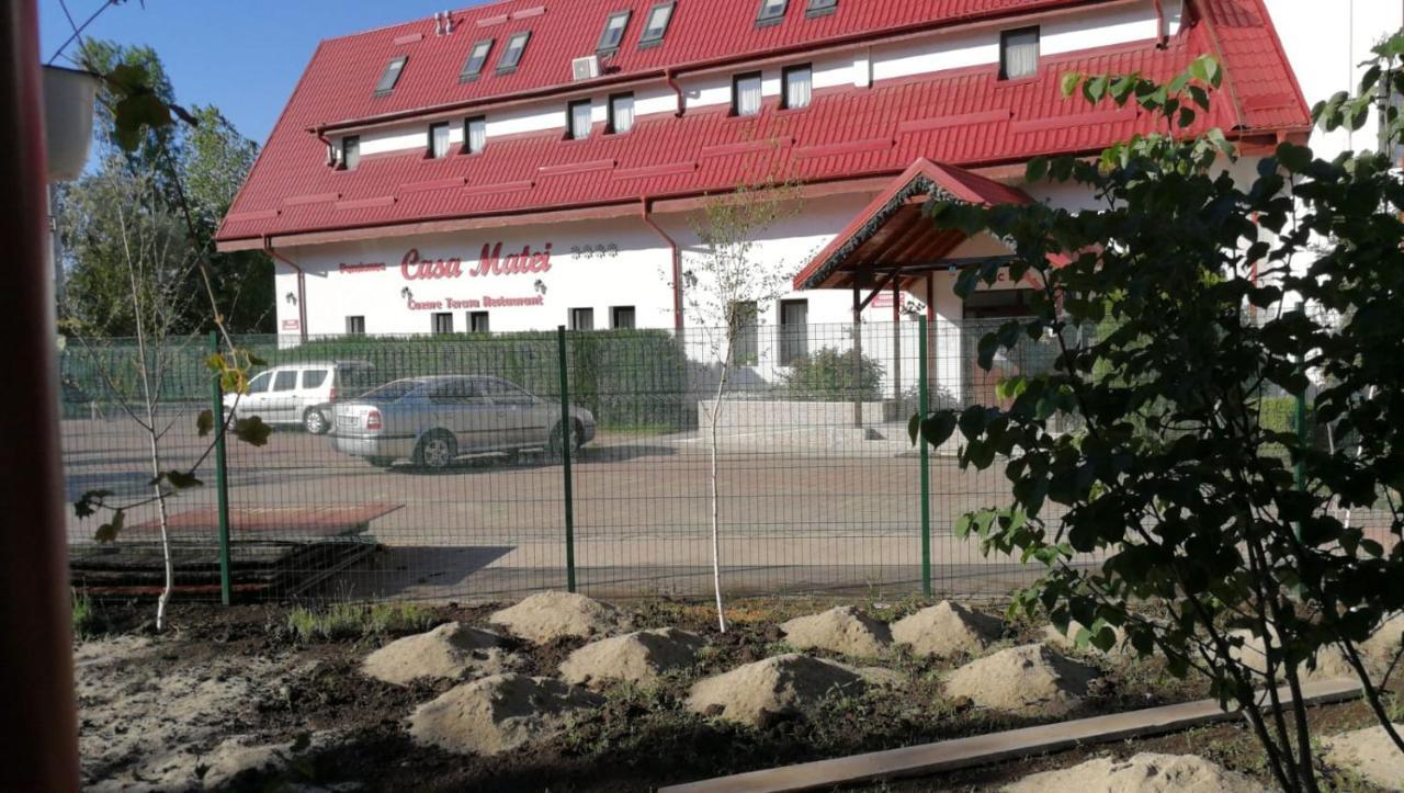 Hotel Pensiunea Casa Matei Berca Esterno foto